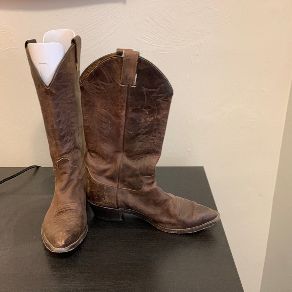 Justin leather boots size 8